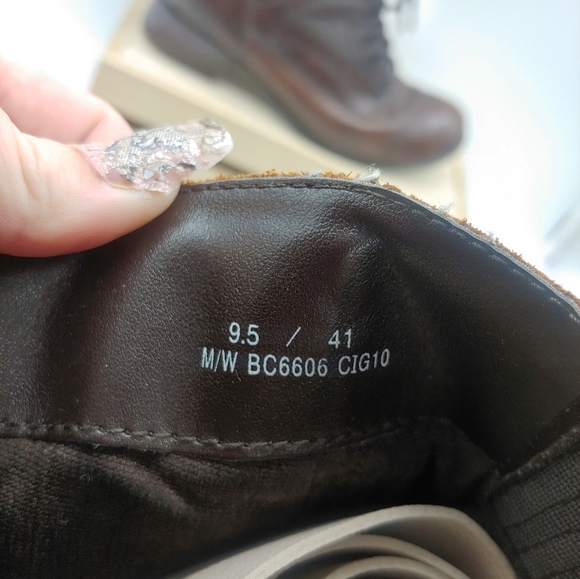 Leather Brown knee high boots 9.5